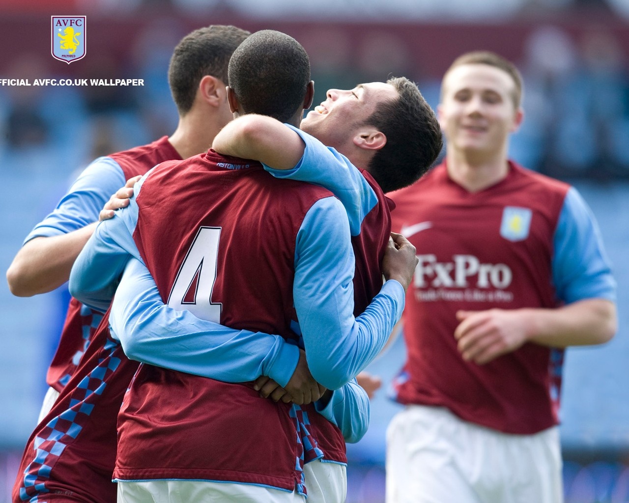 许尔勒：踢球的各种要求让我觉得不是我的生活，所以选择退役（难以认同被诸多要求束缚的足球生活，许尔勒选择退役）